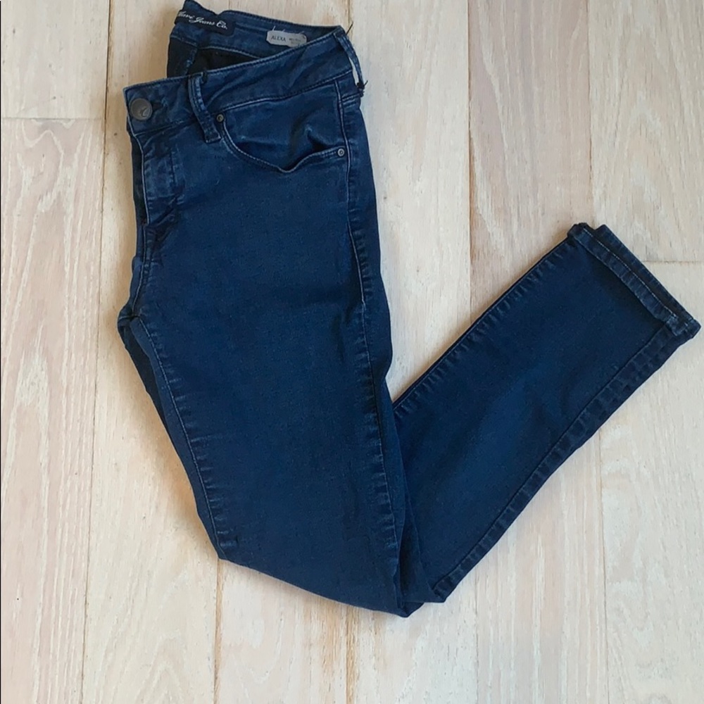 Dark Mid Rise Skinny Jean